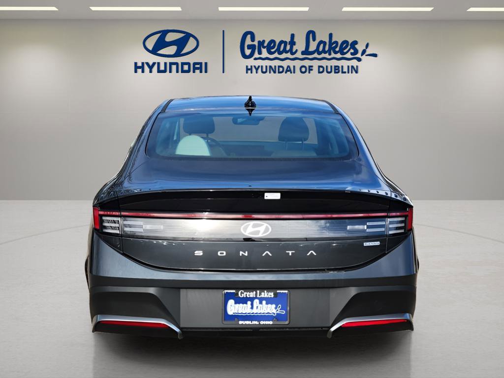 New 2026 Hyundai Sonata Blue FWD image 4