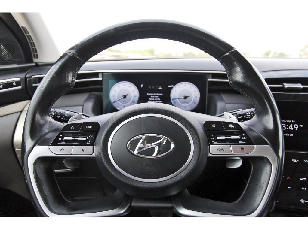 Used 2023 Hyundai Tucson Limited AWD/4WD image 16