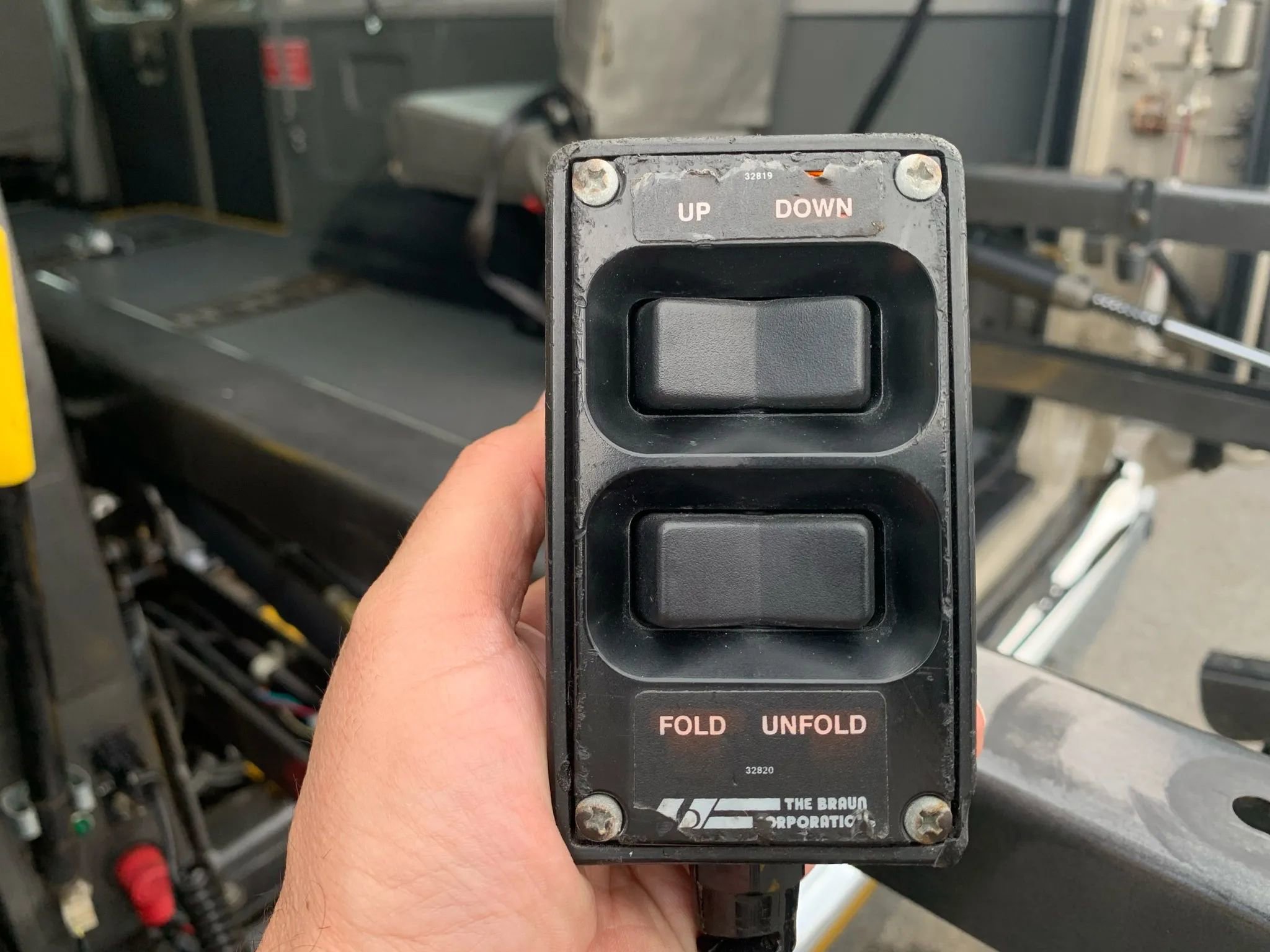 Used 2007 Ford E-350 and Econoline 350 XL image 40