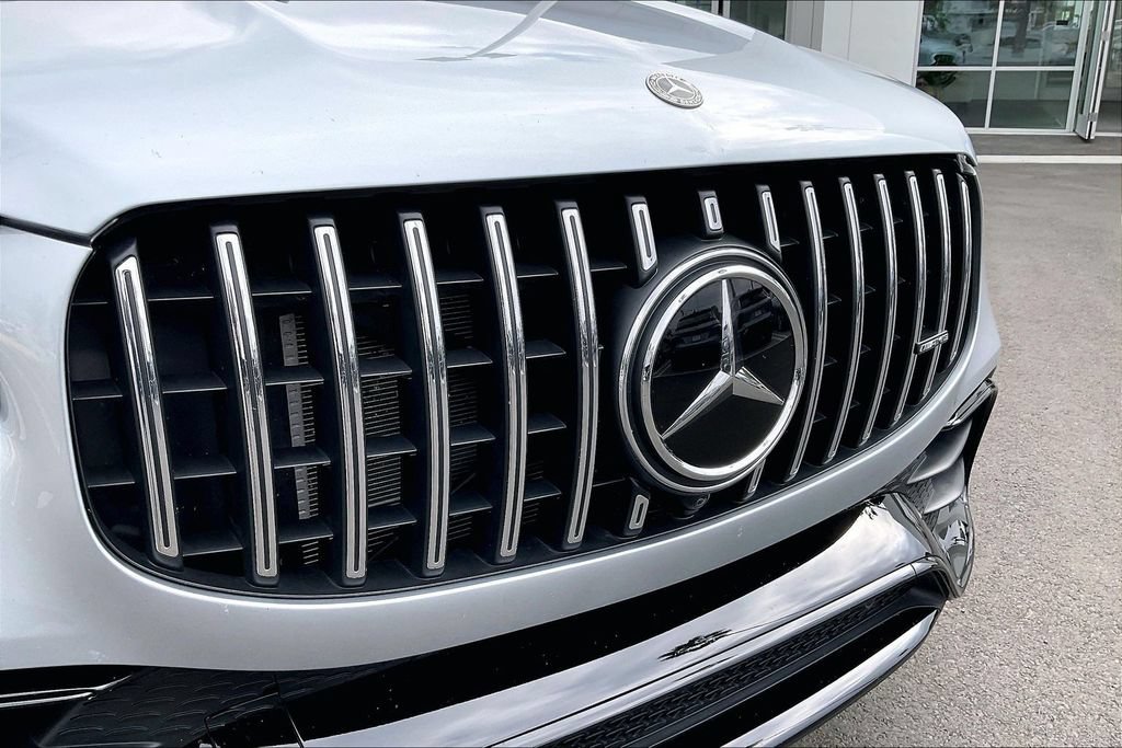 Used 2023 Mercedes-Benz GLS 63 AMG 4MATIC image 30