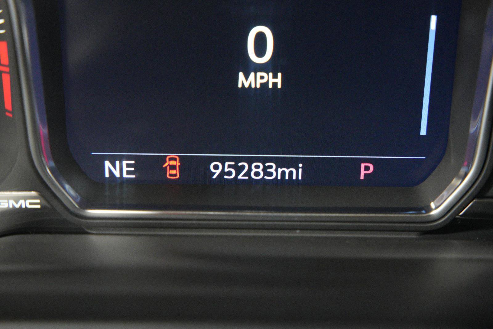 Used 2021 GMC Yukon SLT image 30