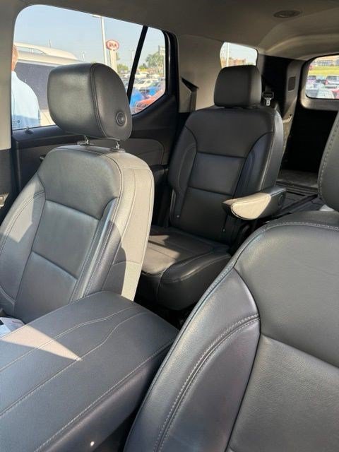 Used 2019 Chevrolet Traverse LT w/ LPO, Floor Liner Package FWD image 8