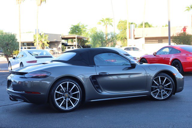 Used 2017 Porsche 718 Boxster RWD image 70