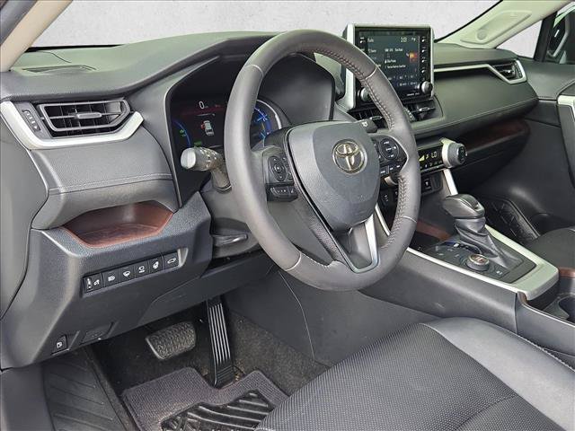 Used 2020 Toyota RAV4 Limited AWD/4WD image 10