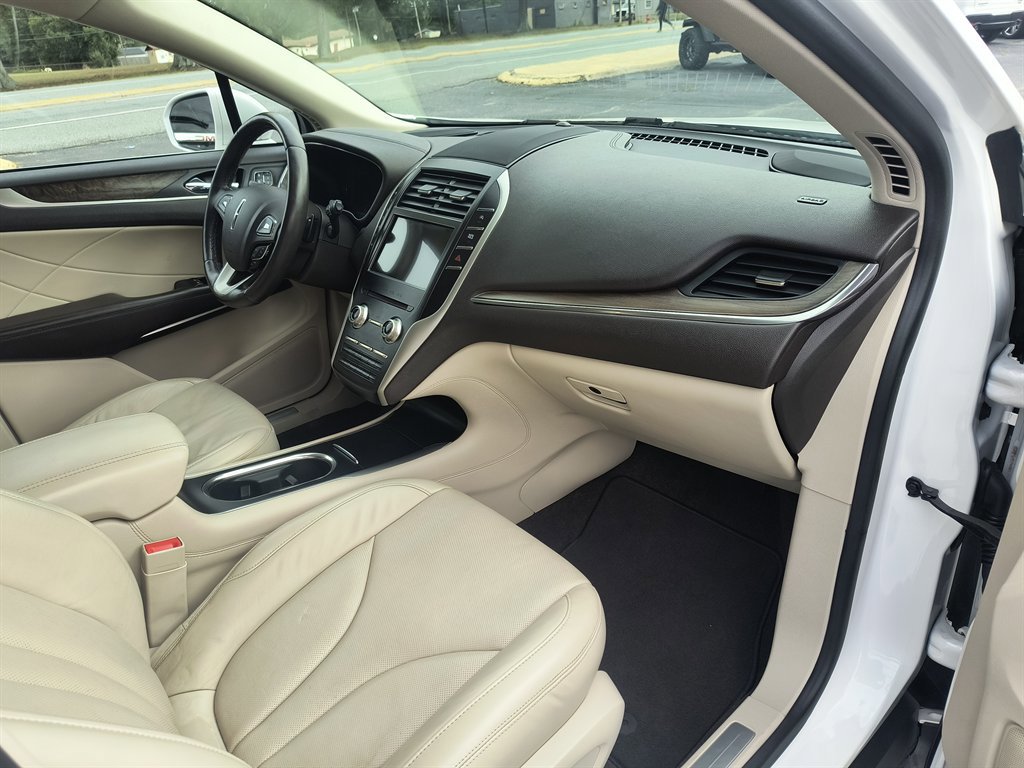 Used 2019 Lincoln MKC Reserve w/ MKC Climate Package image 21