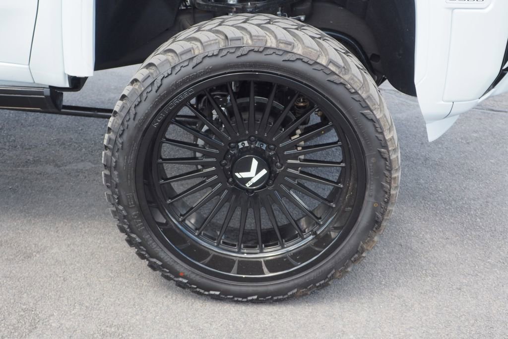 Used 2026 GMC Sierra 3500 Denali Ultimate image 10