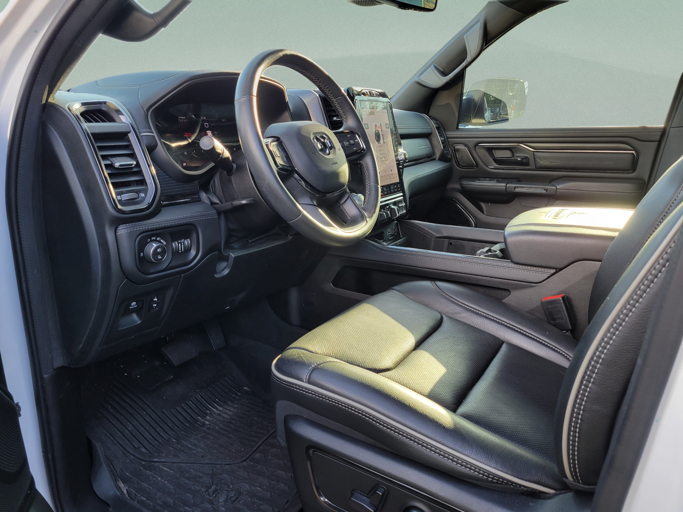 Used 2023 RAM 1500 Limited AWD/4WD image 18