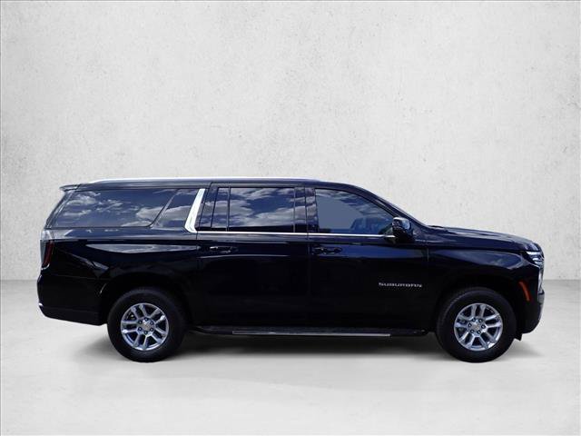 New 2026 Chevrolet Suburban LT w/ Comfort Package AWD/4WD image 5