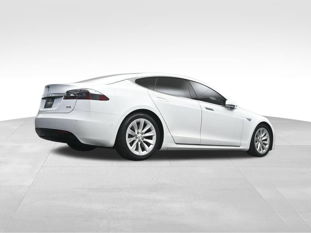 Used 2016 Tesla Model S 60D AWD/4WD image 26
