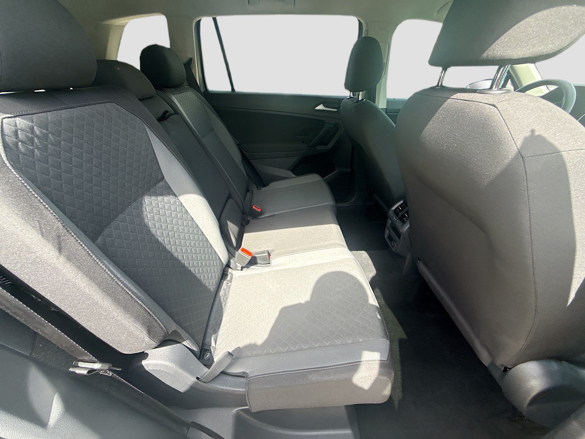 Used 2019 Volkswagen Tiguan S w/ Driver Assistance Package FWD image 28