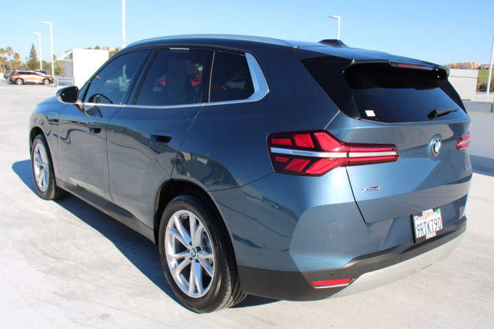 Used 2025 BMW X3 xDrive30i w/ Premium Package image 5