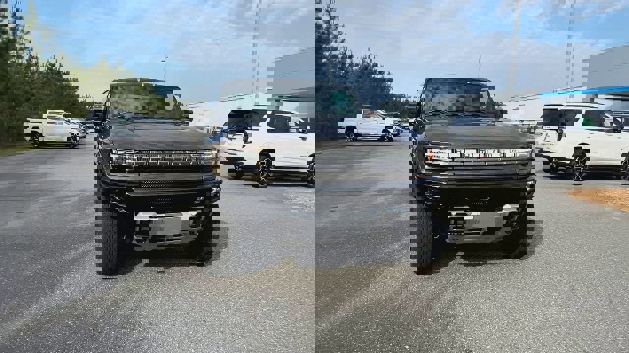 New 2025 GMC Hummer EV 3X w/ LPO, Dark Essentials Package image 37
