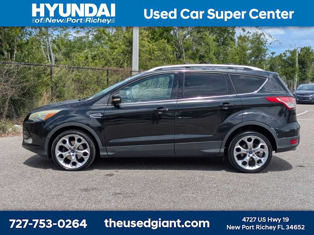 Used 2015 Ford Escape Titanium w/ Equipment Group 301A FWD image 2