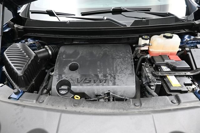 Used 2023 Chevrolet Traverse LT FWD image 38