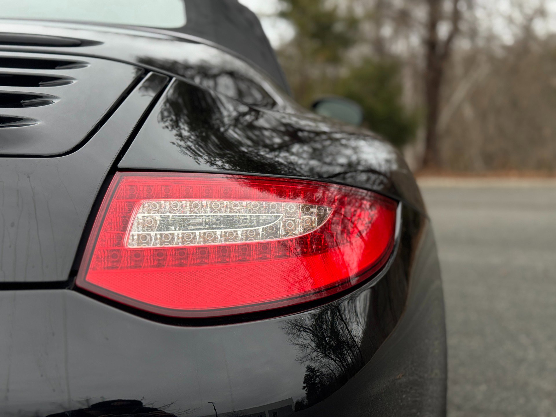 Used 2012 Porsche 911 Carrera Black Edition image 24