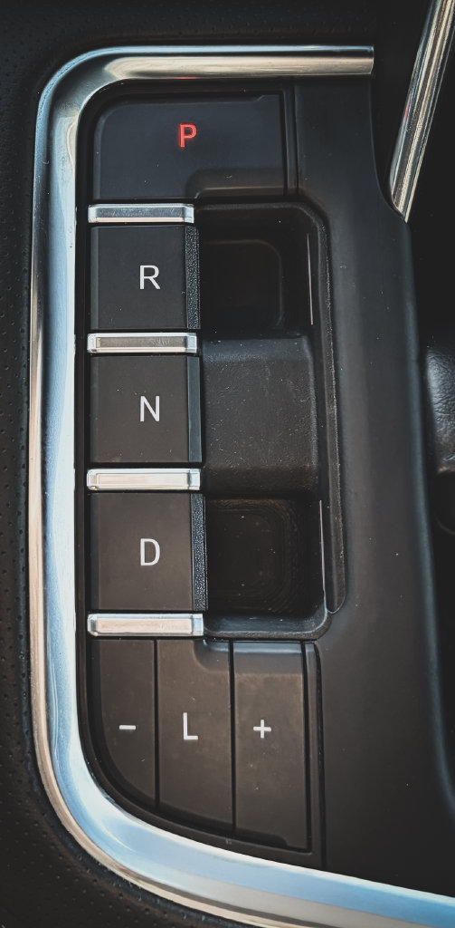 Used 2023 Chevrolet Tahoe Premier AWD/4WD image 14