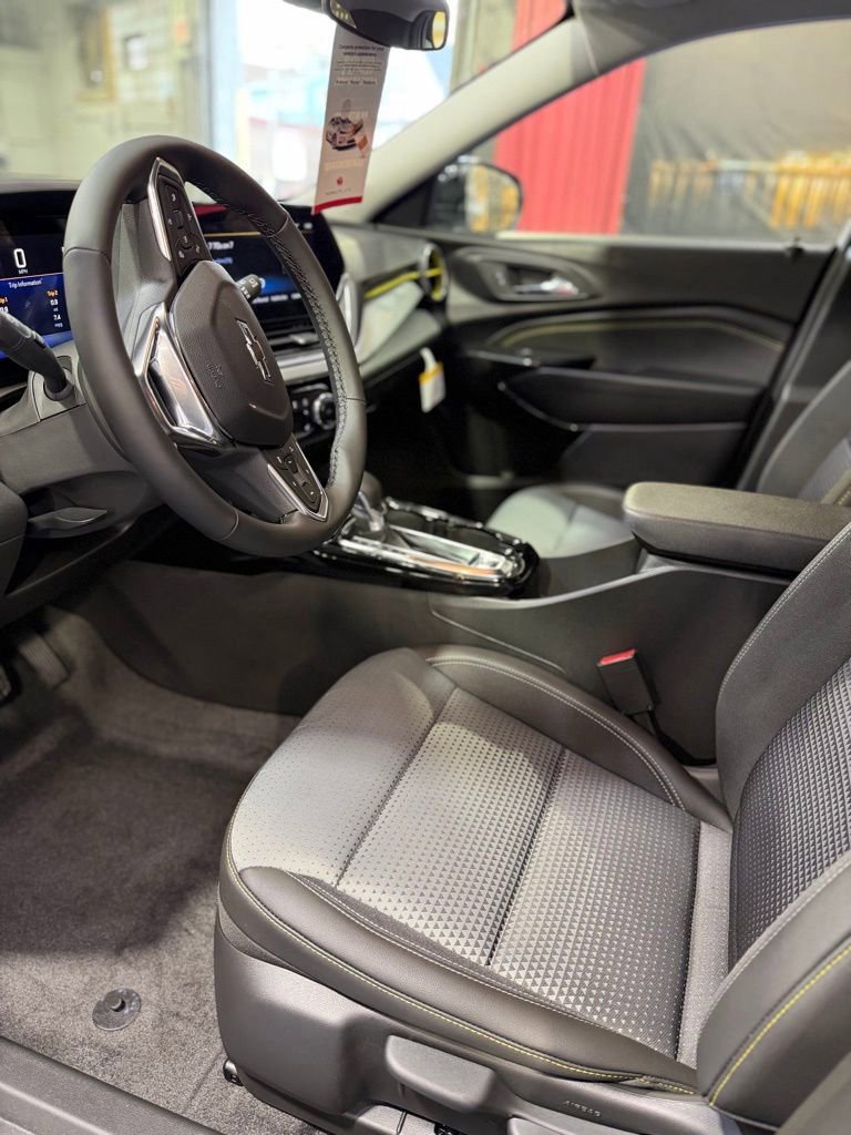 New 2026 Chevrolet Trax LT image 9