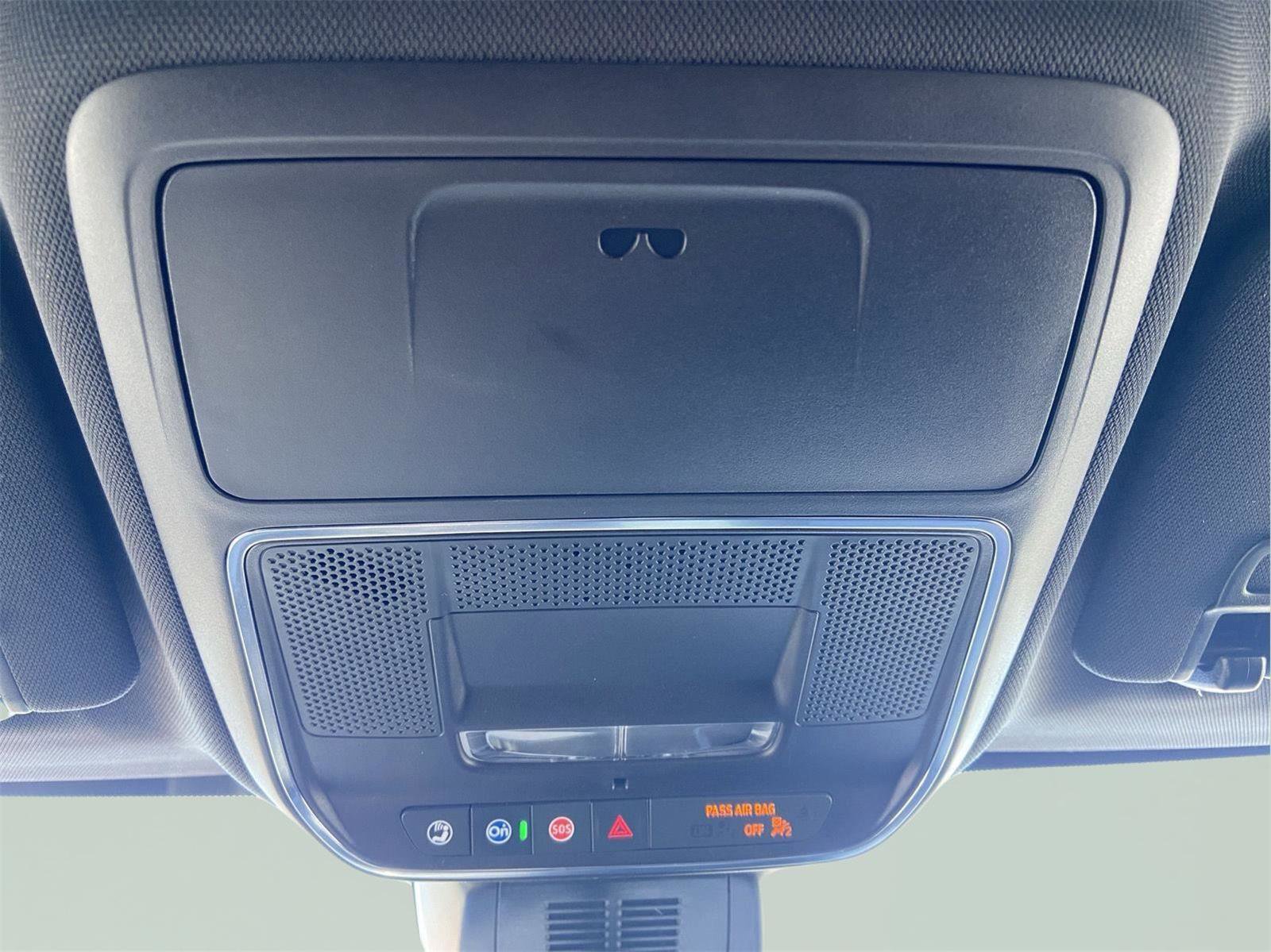 Used 2026 Chevrolet Equinox RS w/ Safety and Technology Package image 77