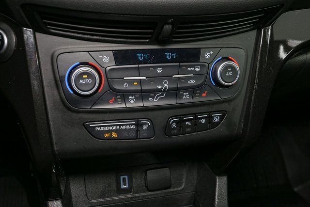 Used 2019 Ford Escape Titanium image 24