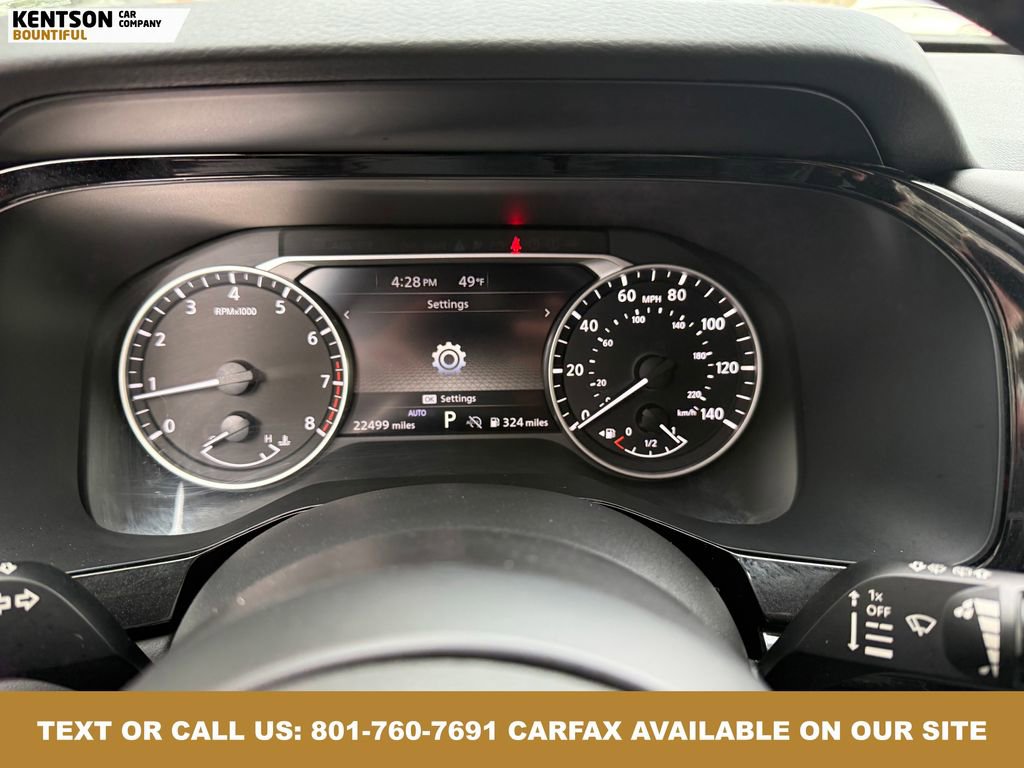 Used 2025 Nissan Pathfinder SV image 17