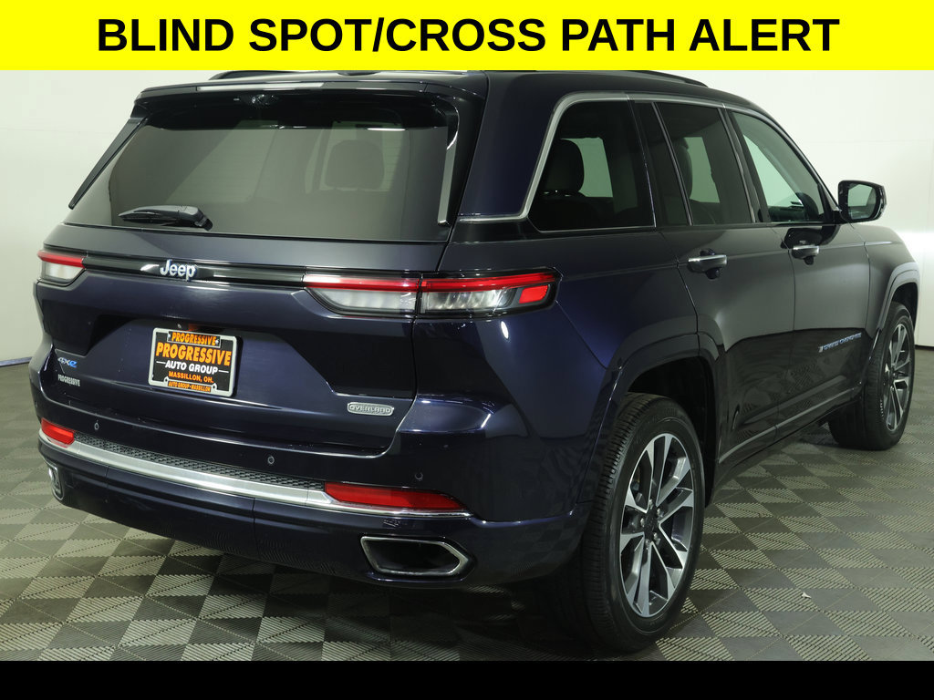 Used 2022 Jeep Grand Cherokee Overland w/ Luxury Tech Group IV AWD/4WD image 9