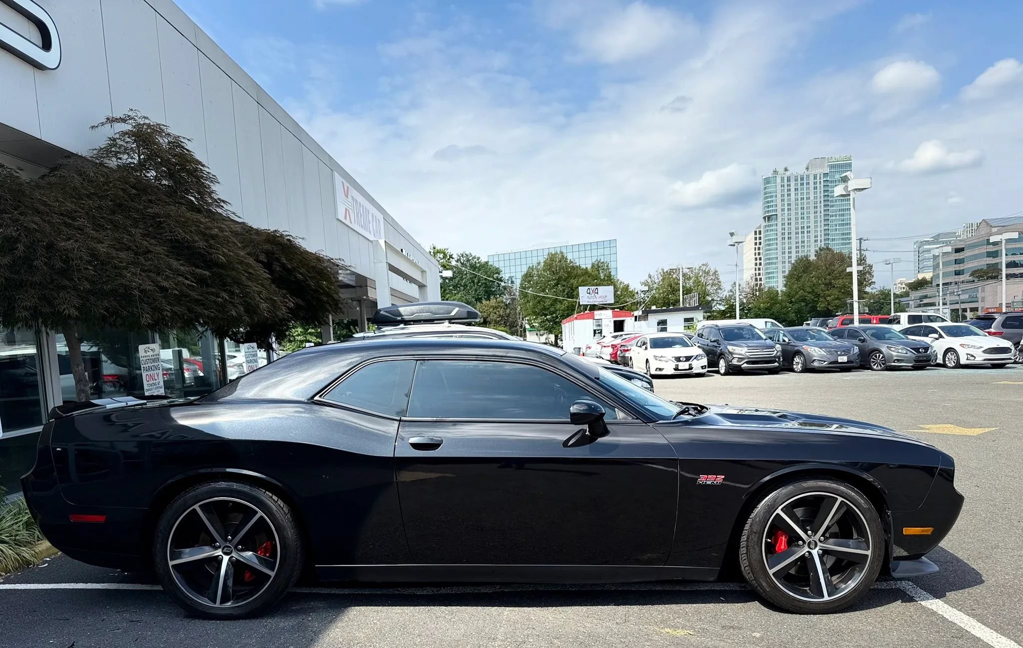 Used 2011 Dodge Challenger SRT8 w/ SRT Option Group II RWD image 8