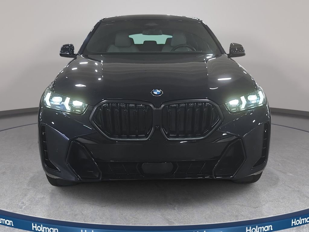Certified 2025 BMW X6 xDrive40i w/ Premium Package AWD/4WD image 3