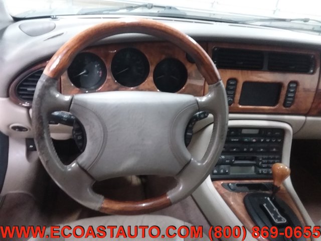 Used 2000 Jaguar XK8 Convertible image 12