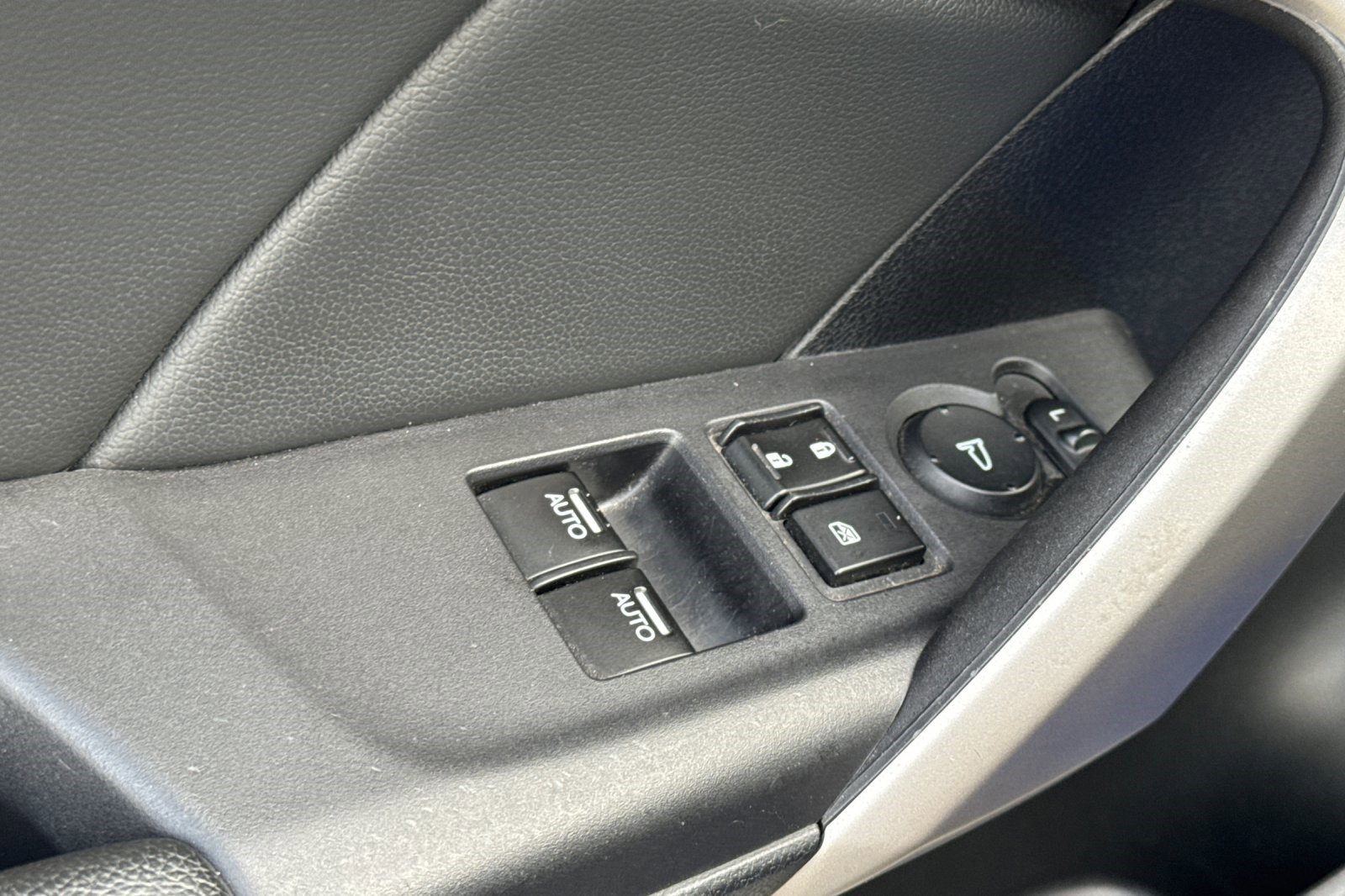 Used 2010 Honda Accord EX-L image 13