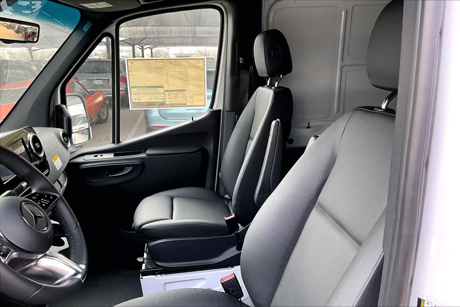 New 2025 Mercedes-Benz Sprinter 2500 image 17