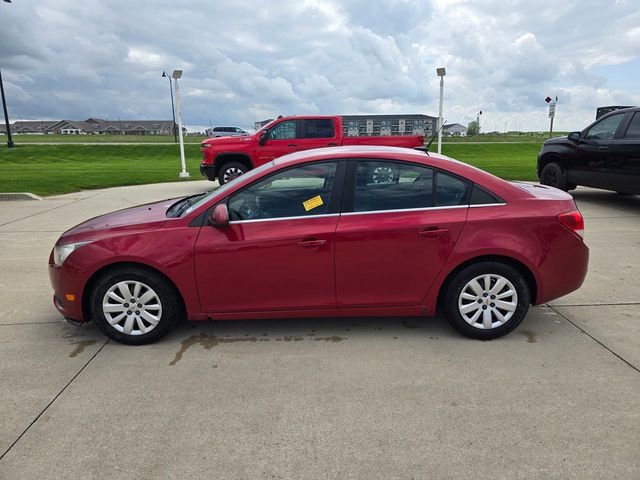 Used 2011 Chevrolet Cruze LT FWD image 4