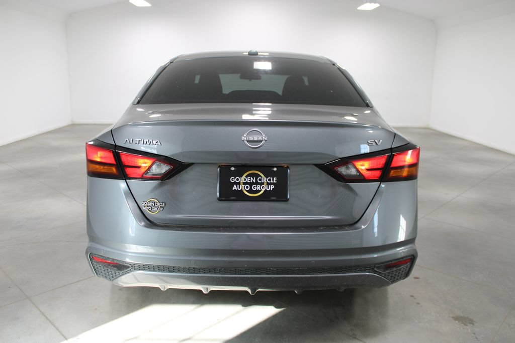 Used 2024 Nissan Altima 2.5 SV FWD image 8