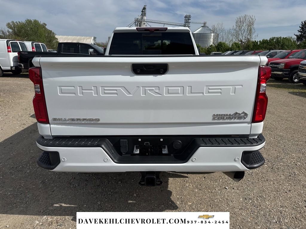Used 2023 Chevrolet Silverado 3500 High Country w/ Z71 Off-Road Package image 4