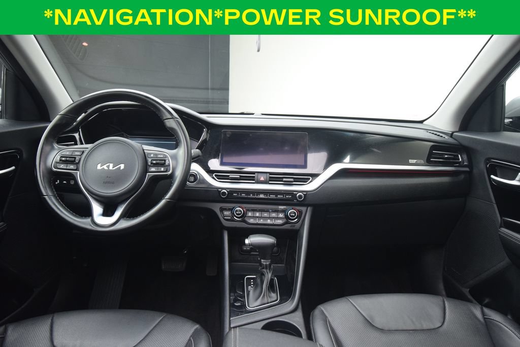 Used 2022 Kia Niro Touring Special Edition FWD image 4