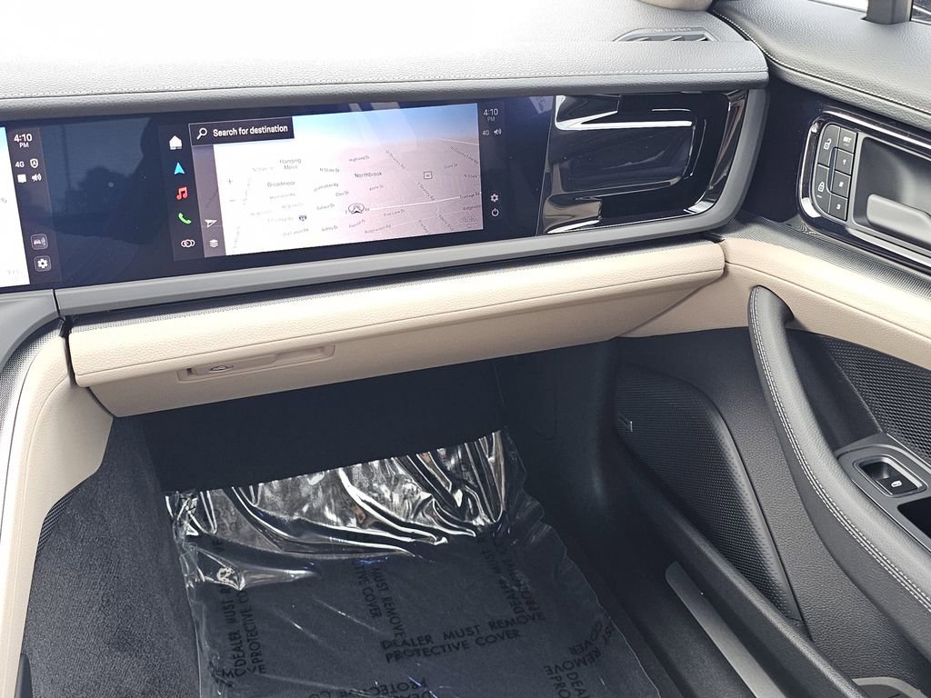 New 2025 Porsche Panamera 4 image 18