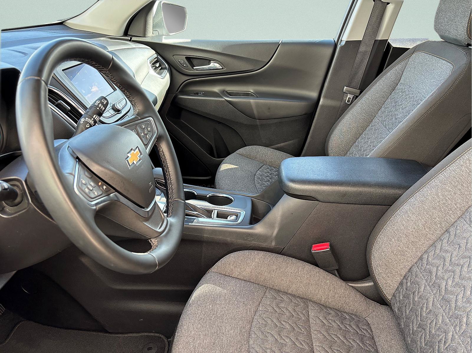 Used 2024 Chevrolet Equinox LT AWD/4WD image 17