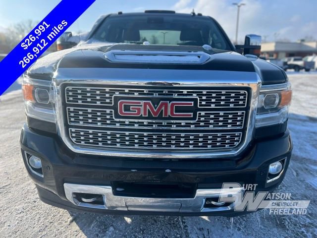 Used 2018 GMC Sierra 3500 Denali w/ Duramax Plus Package image 9