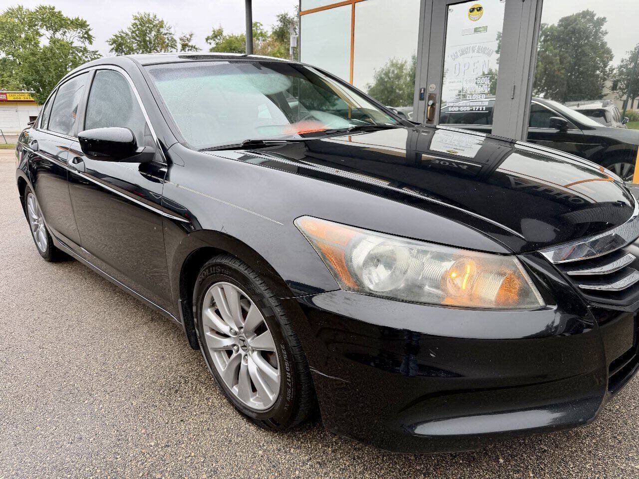Used 2011 Honda Accord EX-L image 3