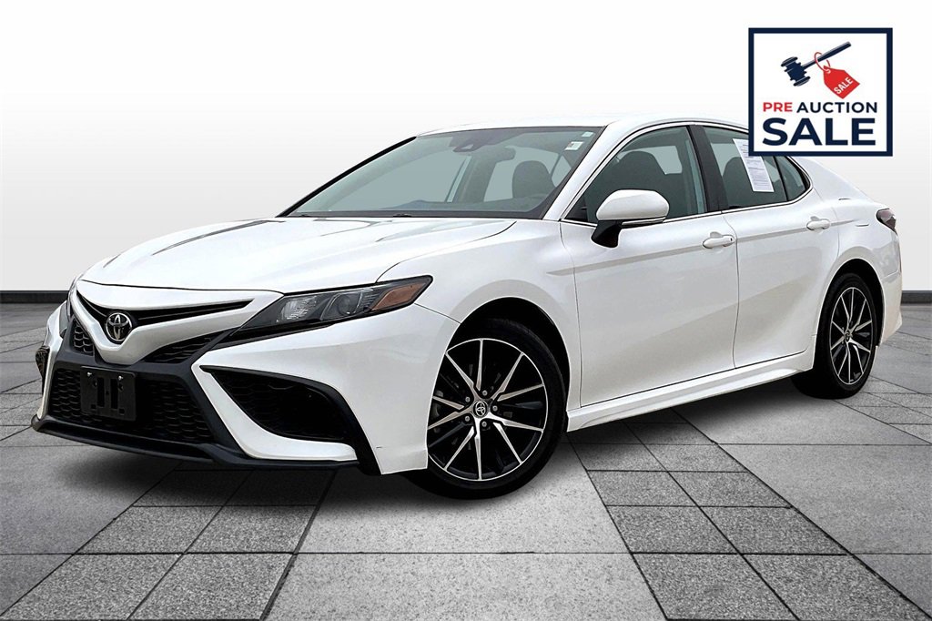 Used 2023 Toyota Camry SE