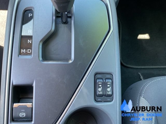 Used 2025 Subaru Crosstrek 2.5i Premium AWD/4WD image 40