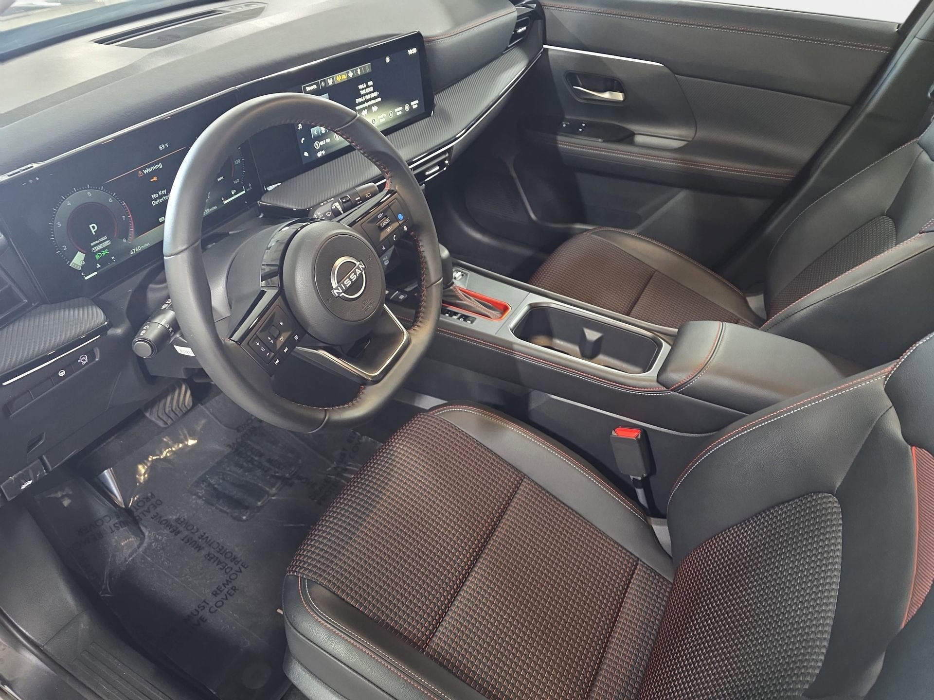 Certified 2025 Nissan Kicks SR image 15