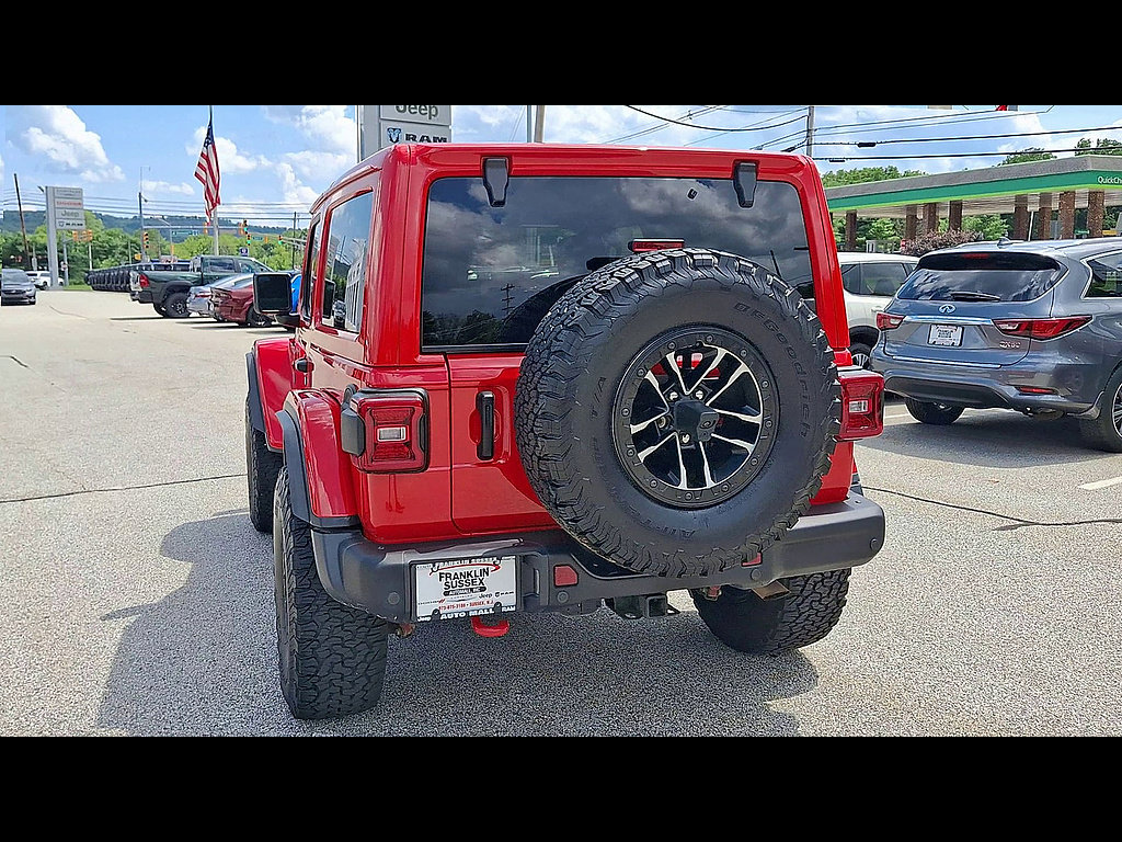 Certified 2025 Jeep Wrangler Rubicon AWD/4WD image 7
