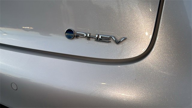 Used 2025 Toyota Prius Plug-In Hybrid image 28