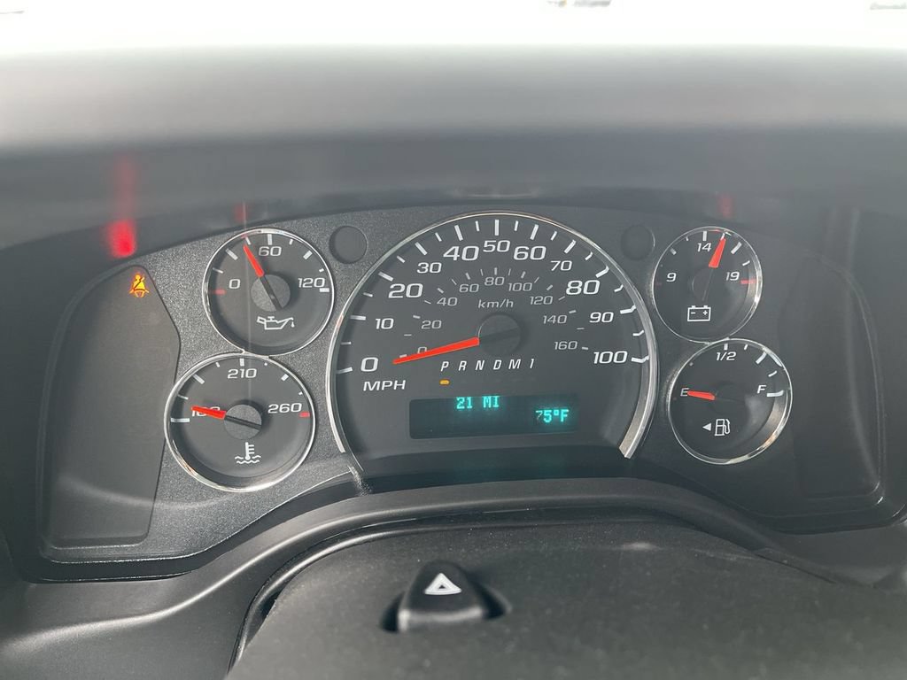 New 2025 Chevrolet Express 2500 w/ Driver Convenience Package RWD image 10