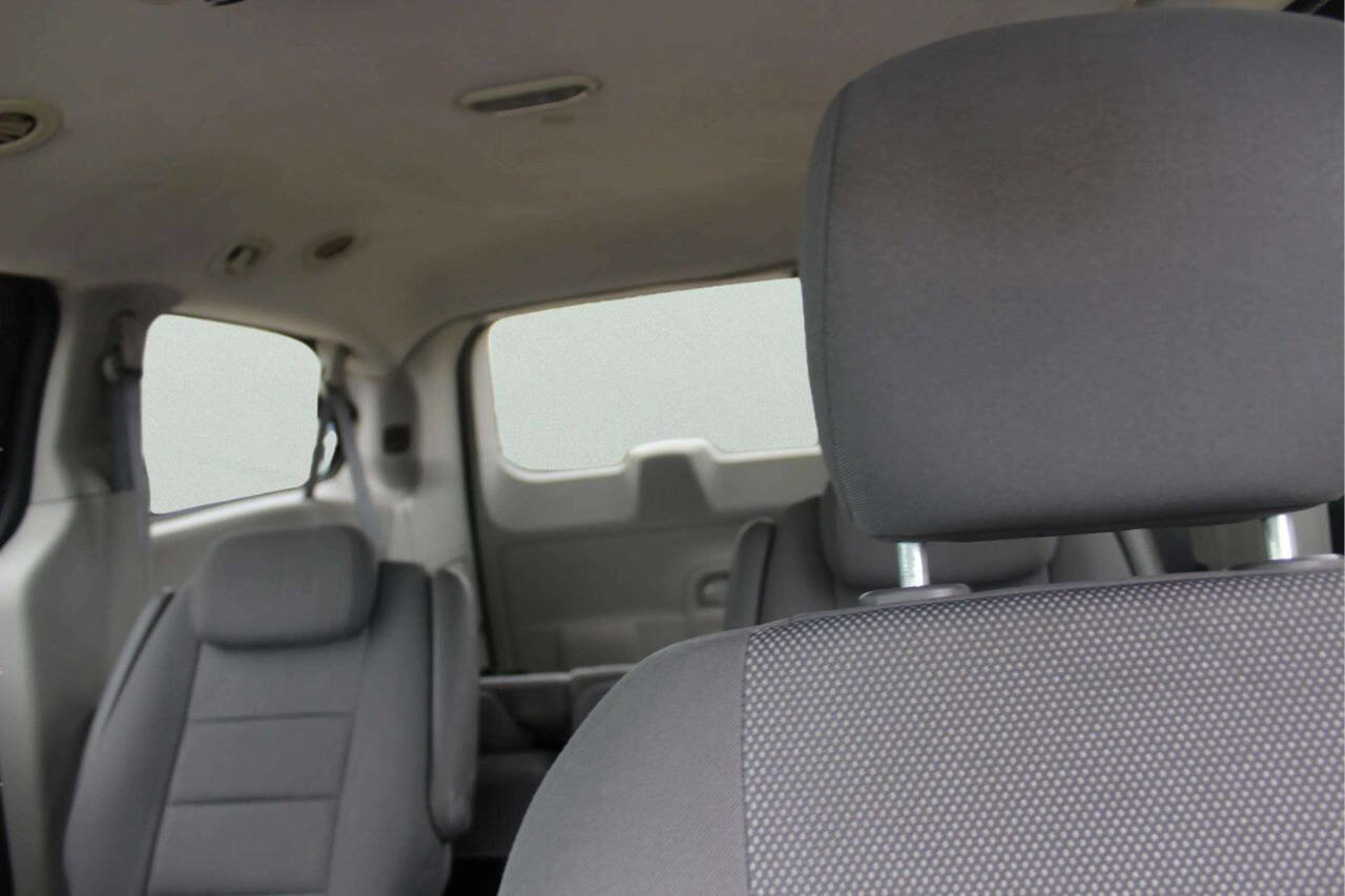 Used 2009 Dodge Grand Caravan SE FWD image 7