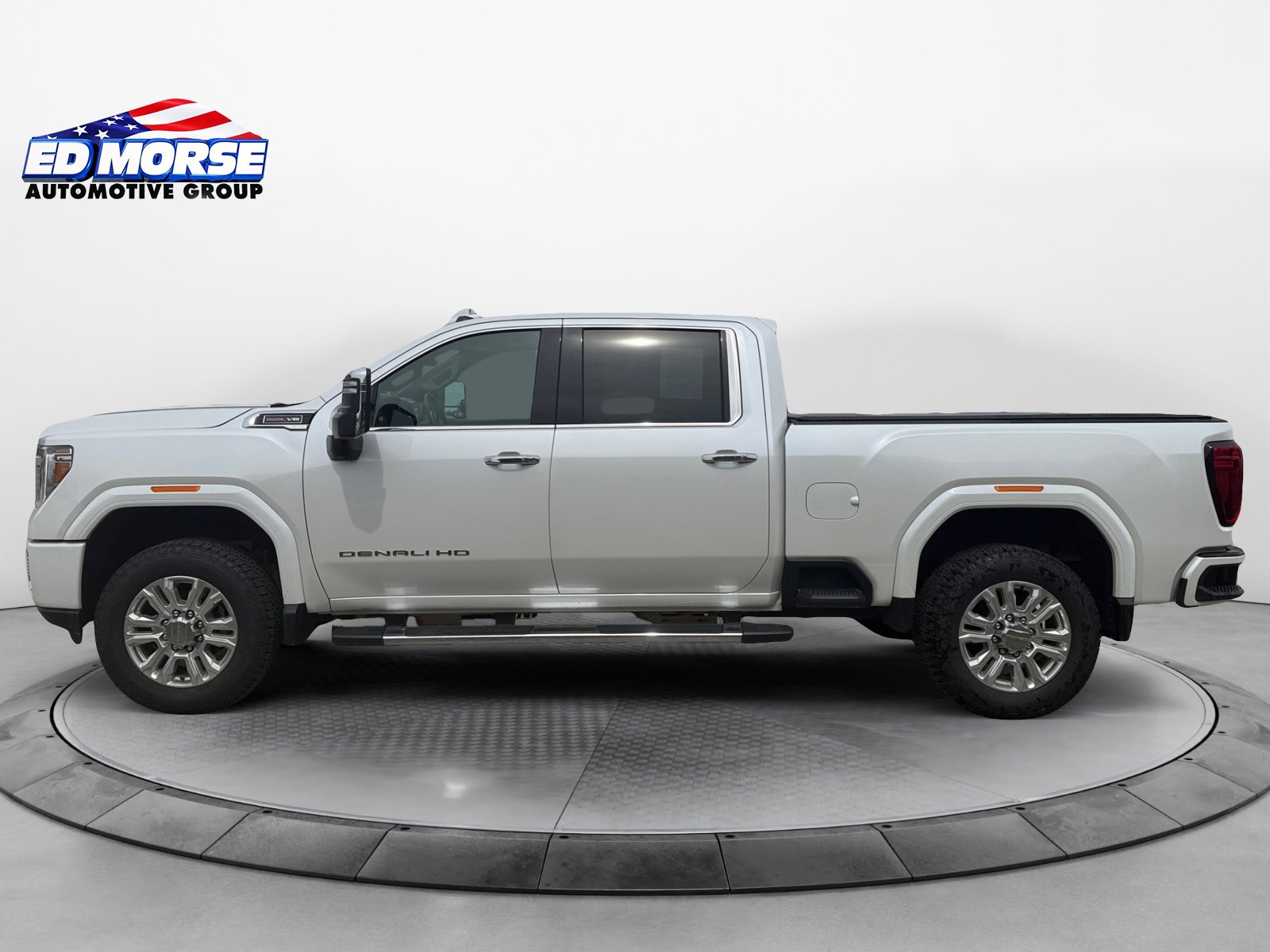 Certified 2023 GMC Sierra 2500 Denali w/ Denali Ultimate Package AWD/4WD image 2