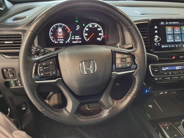 Certified 2024 Honda Ridgeline Black Edition image 8