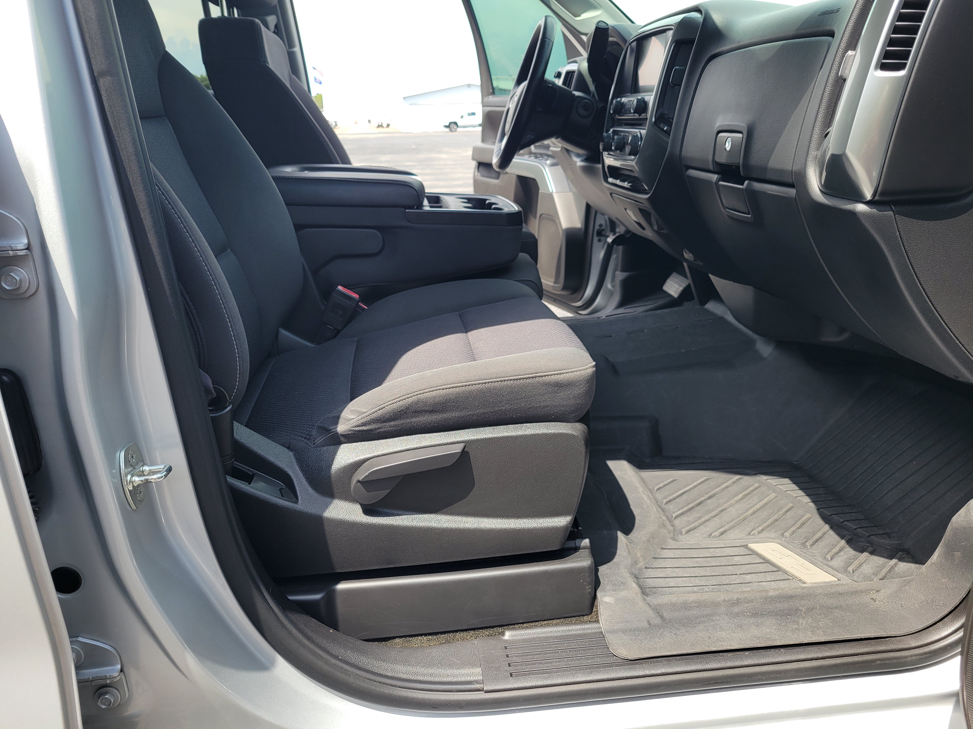 Certified 2017 Chevrolet Silverado 1500 LT w/ All Star Edition RWD image 29