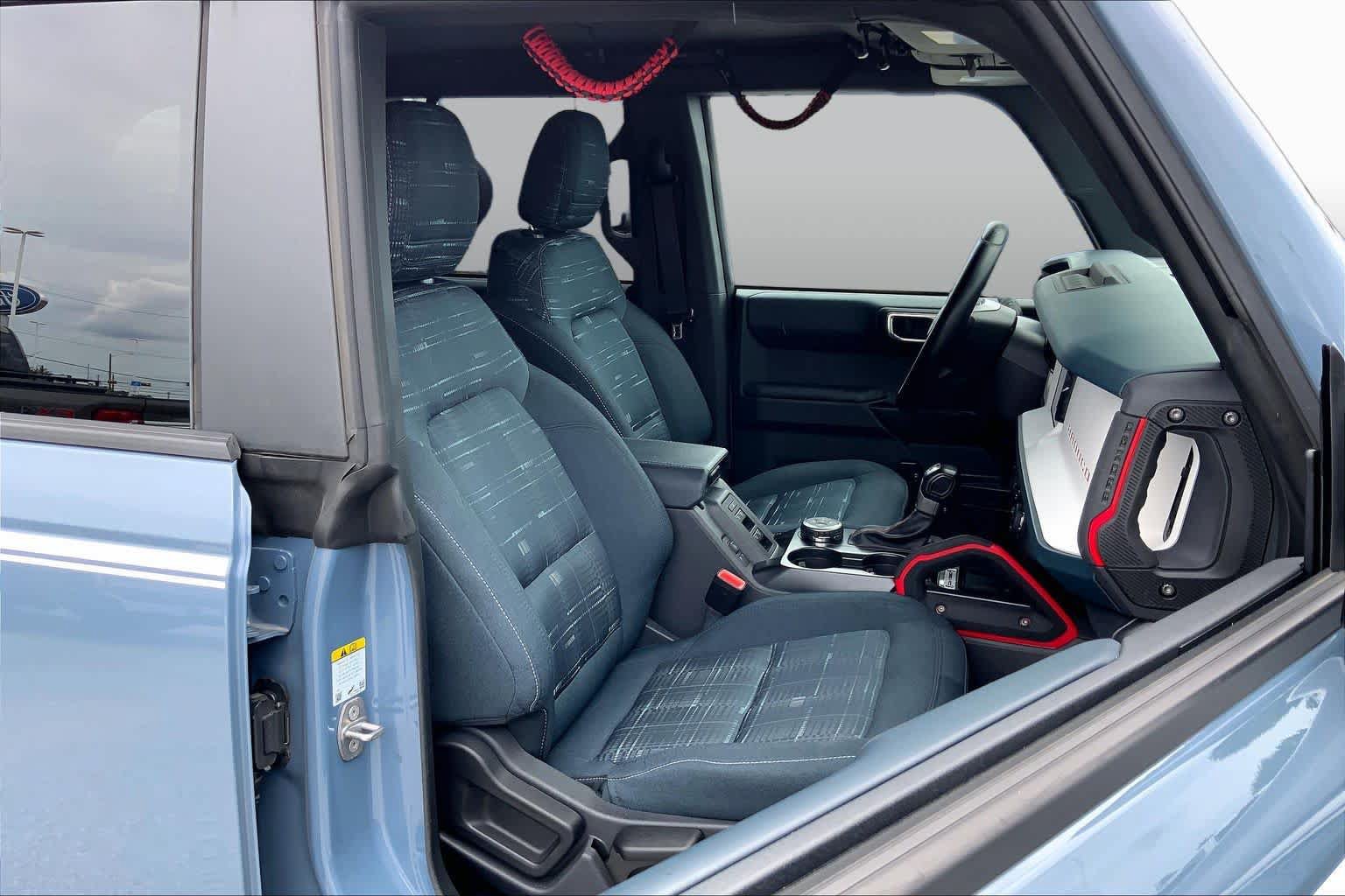Used 2025 Ford Bronco Heritage Edition AWD/4WD image 9