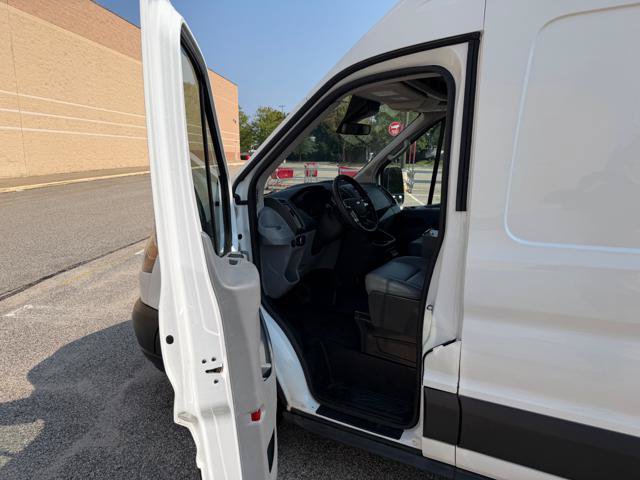 Used 2017 Ford Transit 250 148 High Roof RWD image 28